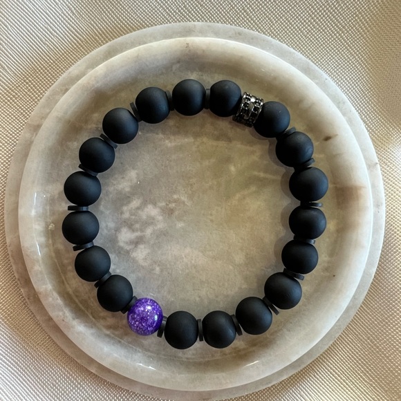 High Quality Black Onyx bracelet healing bracelet  Birth stone bracelet stretch - Picture 3 of 9